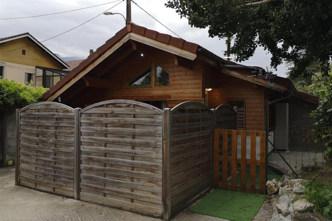 #M1 La Maisonnette Des 3 Ponts Terrace 생테그레브 외부 사진